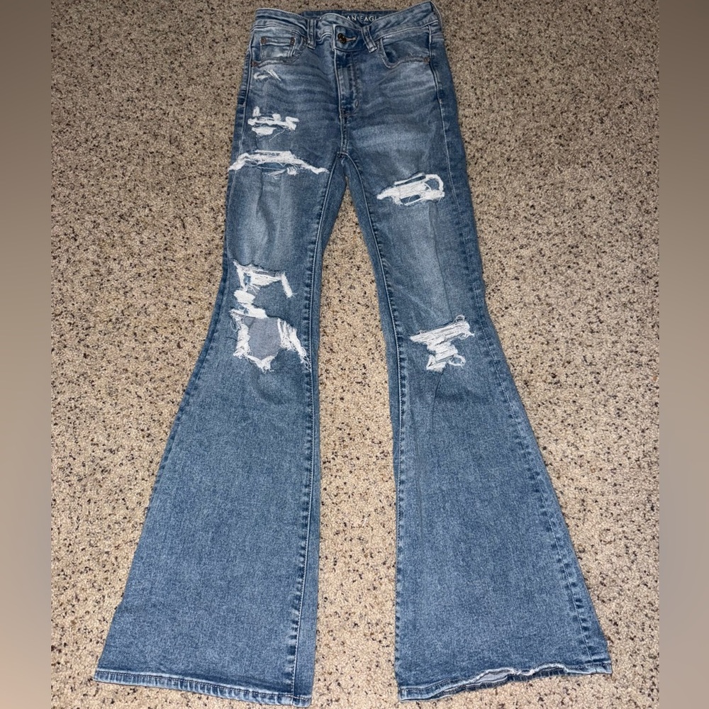 AMERICAN EAGLE FLARE JEANS